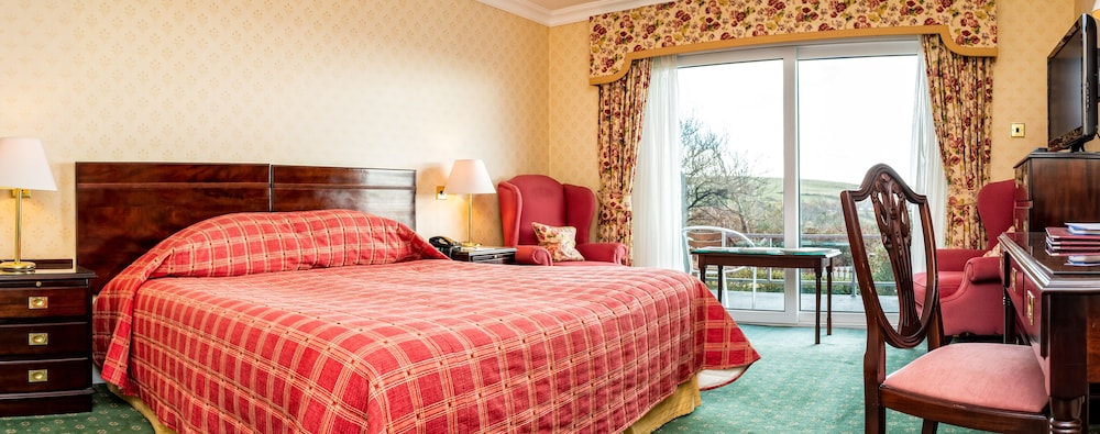 Fernhill Hotel 5/48