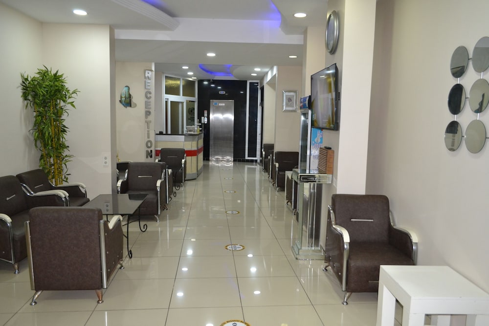 Adana Kucuksaat Hotel 24/37