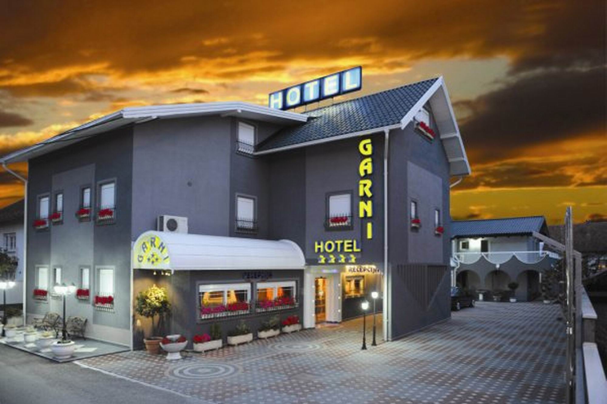 Pleso Hotel 24/26