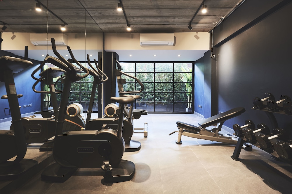 Theorie Hotel Sukhumvit 107 by Tolani 18/35