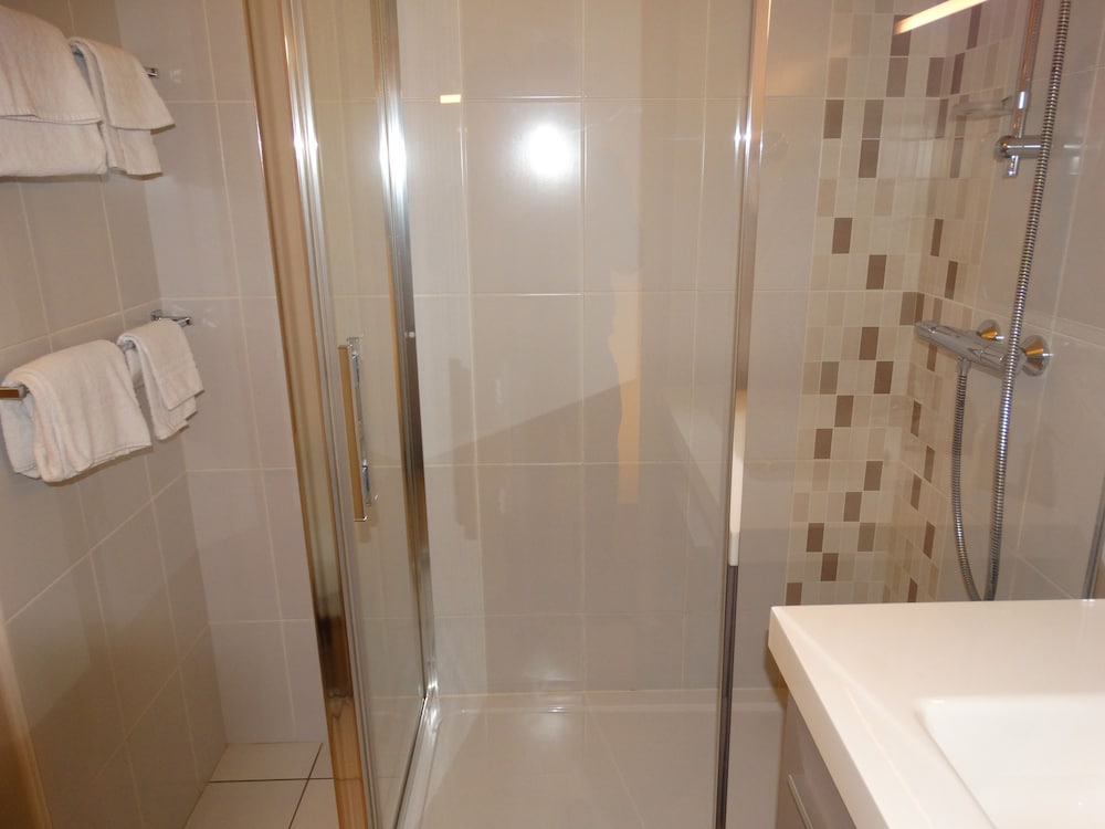 Le Castel Fleuri Hotel 32/61