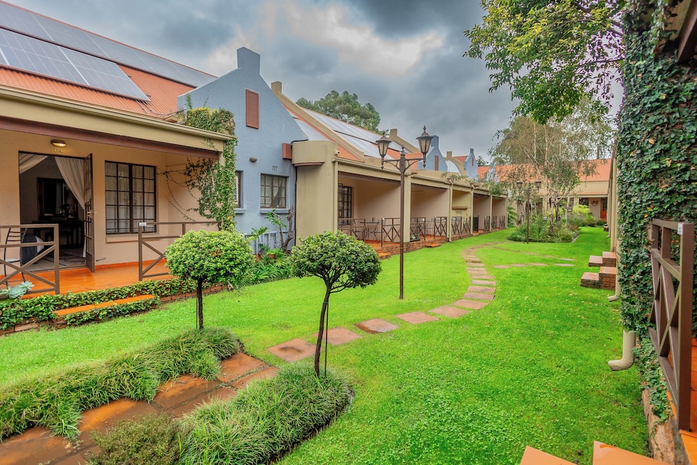 Afrique Boutique Hotel O.R. Tambo 44/50