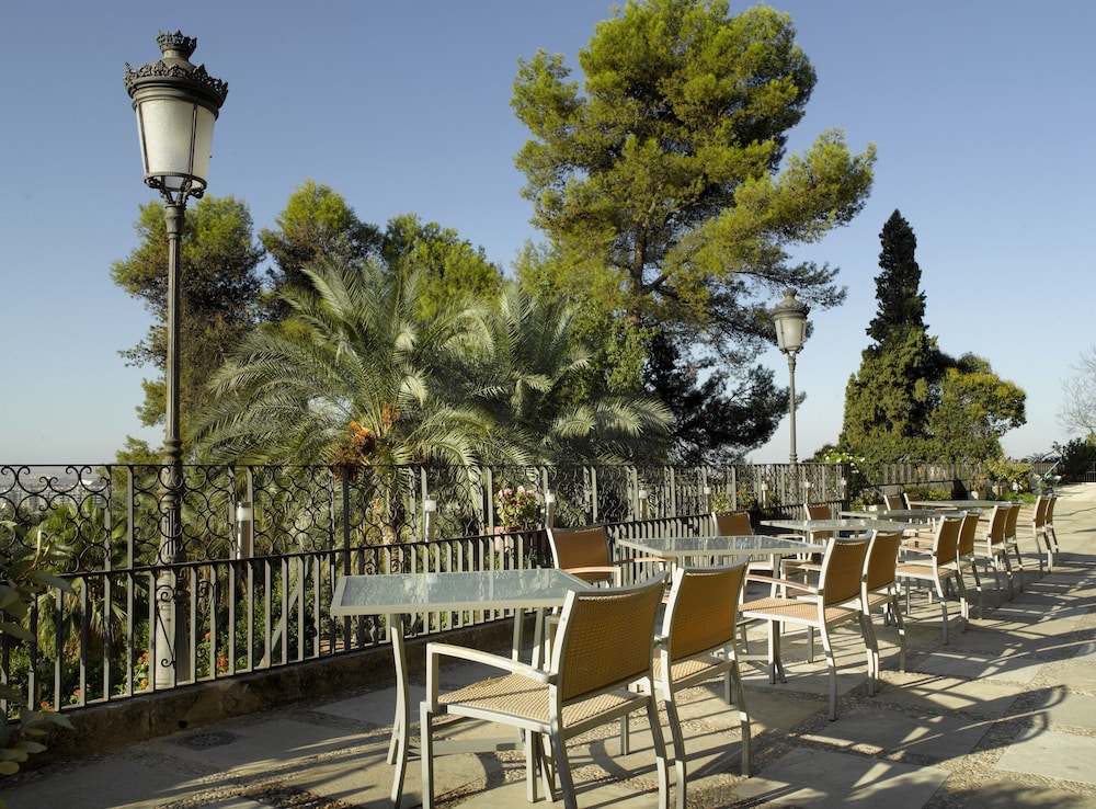 Parador de Cordoba Hotel 40/50