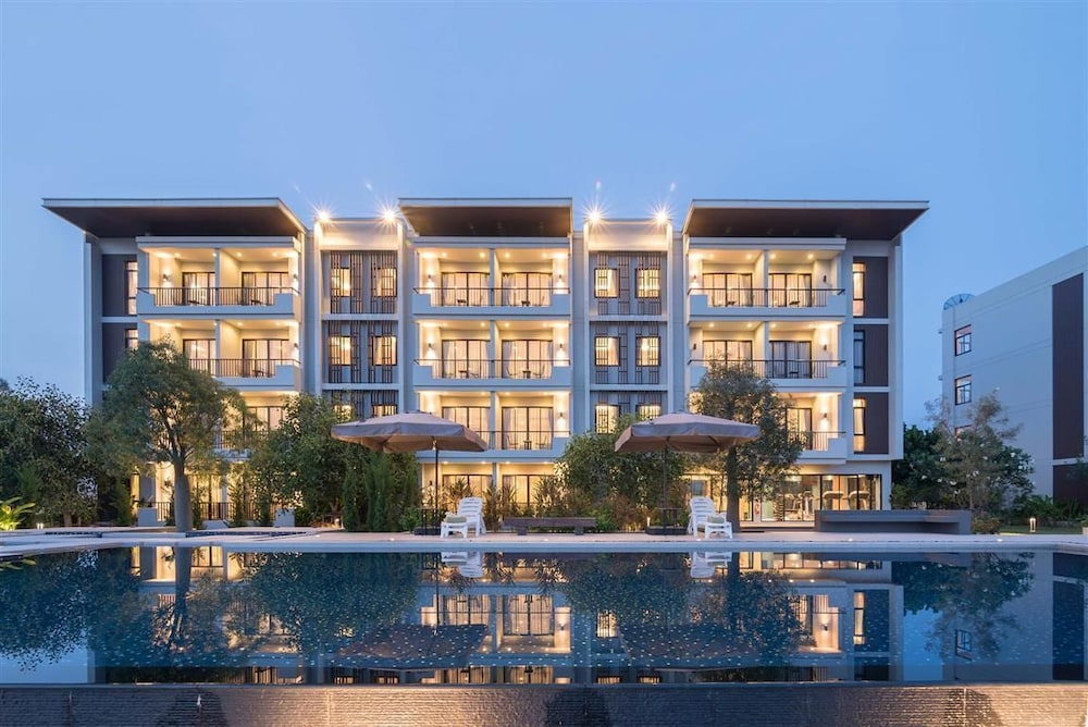 GreenVille Laguna Hotel 2/48