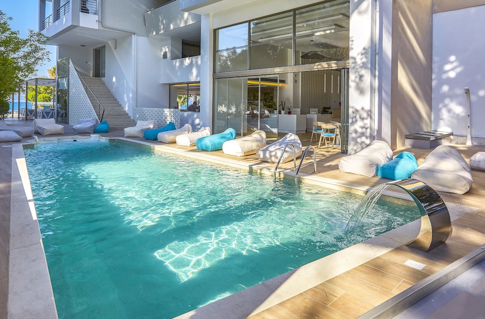 Triton Boutique Hotel 42/47