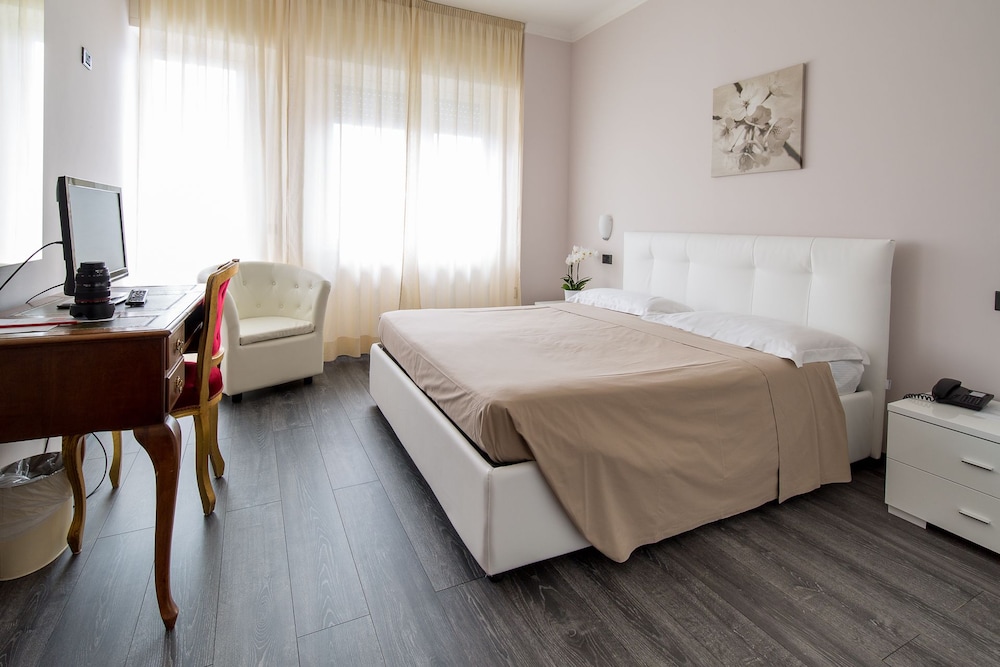 The Regent Boutique Hotel & Spa 34/67