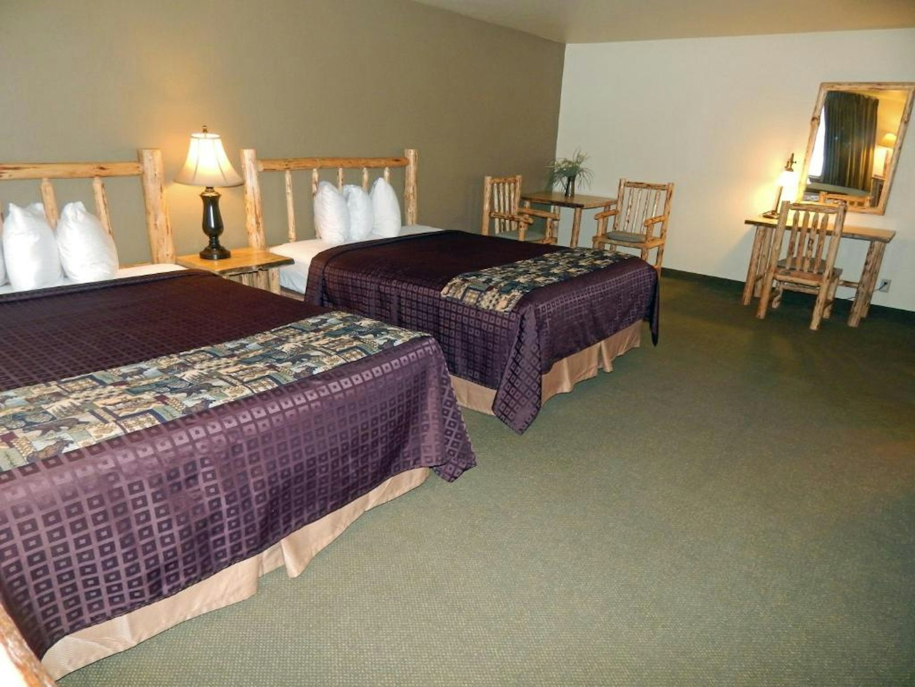 FAIRBRIDGE INN & SUITES - SANDPOINT 10/14