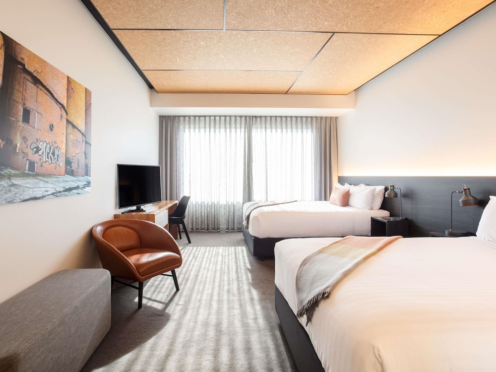 TAMAR RIVER, TWIN BEDS