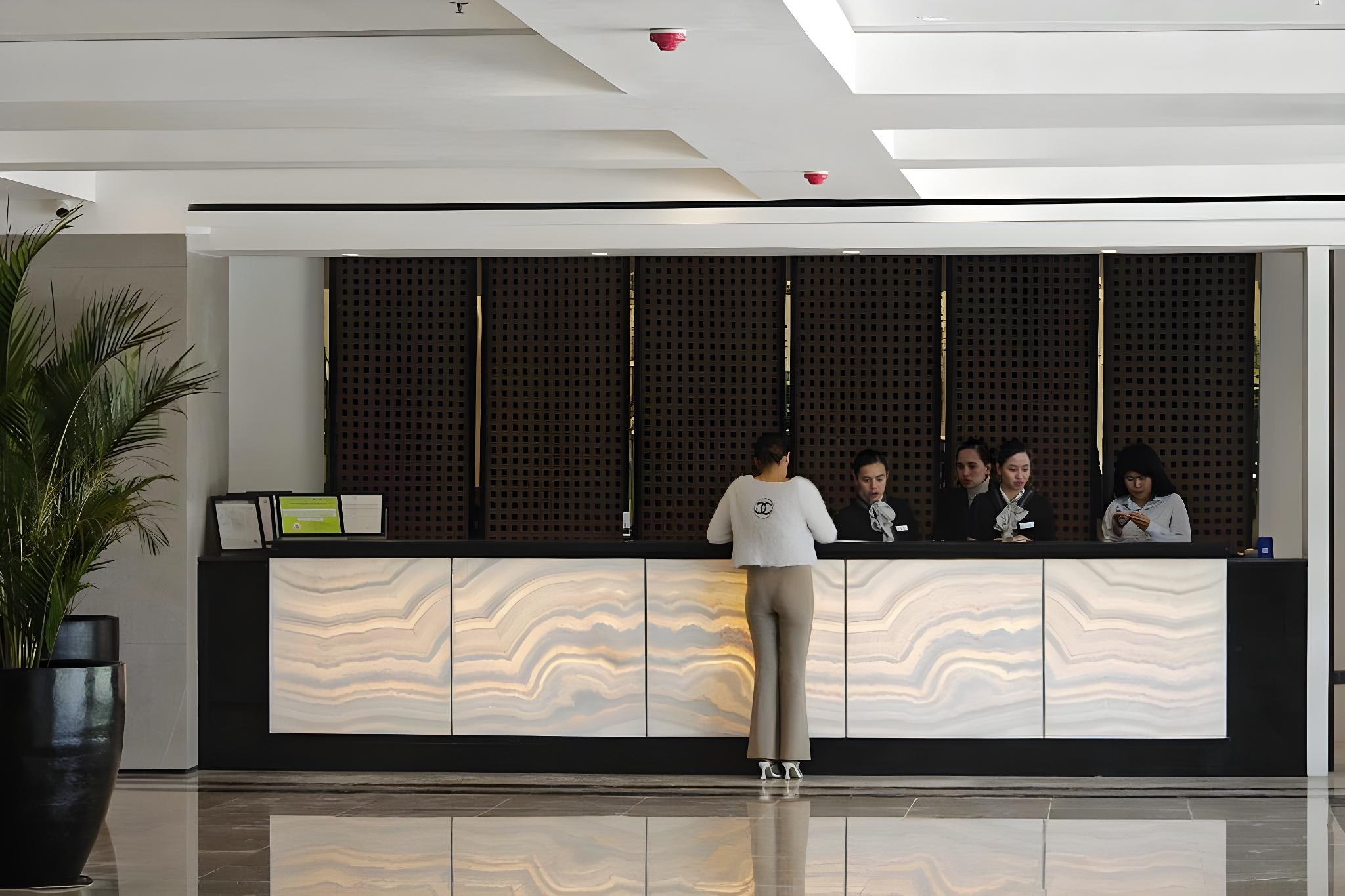 The Plaza Garden Hotel and Residences 10/23