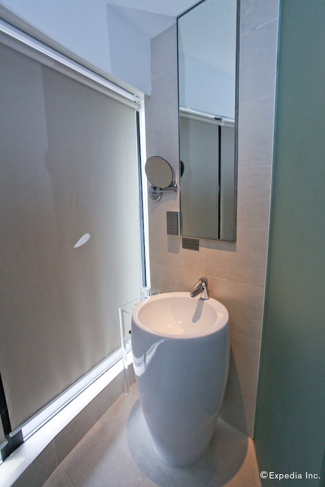 D Hotel Singapore 12/36