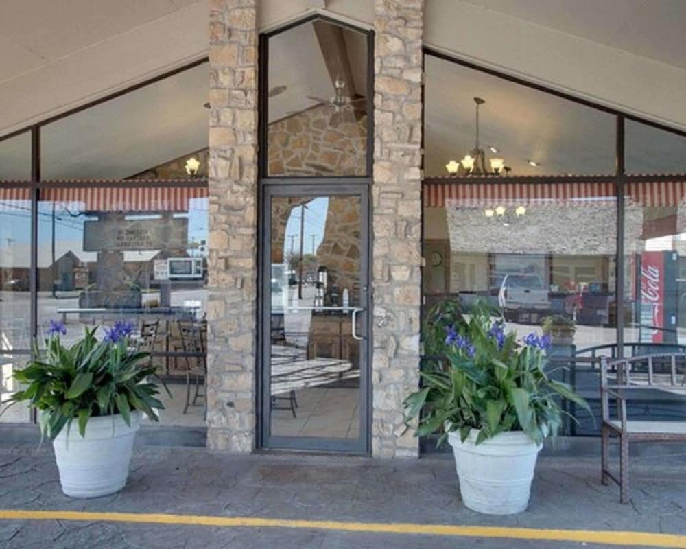 Days Inn By Wyndham Gatesville 7/41