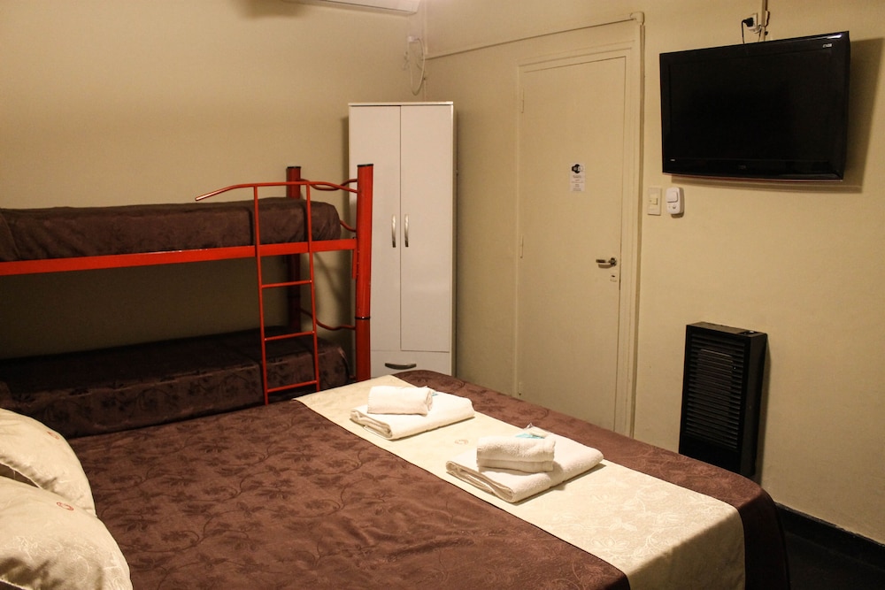 Casi Guemes Hotel 9/34