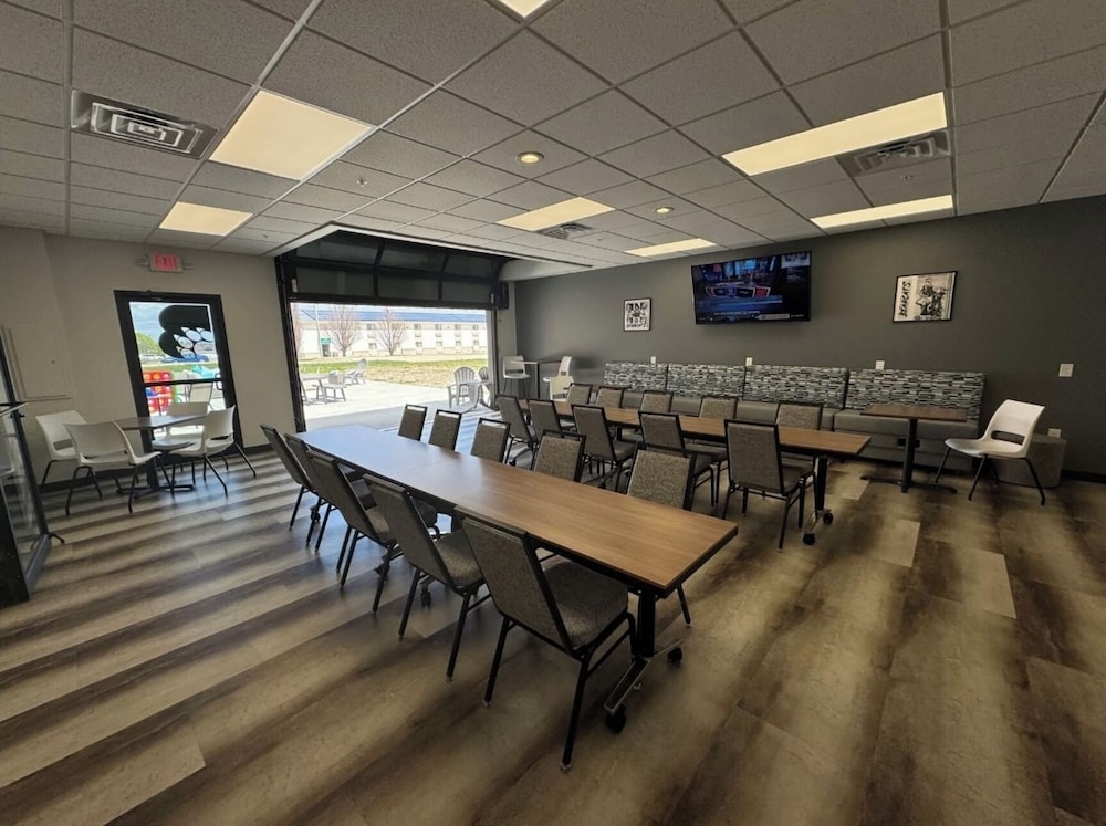 Park Inn by Radisson Maryville 39/50