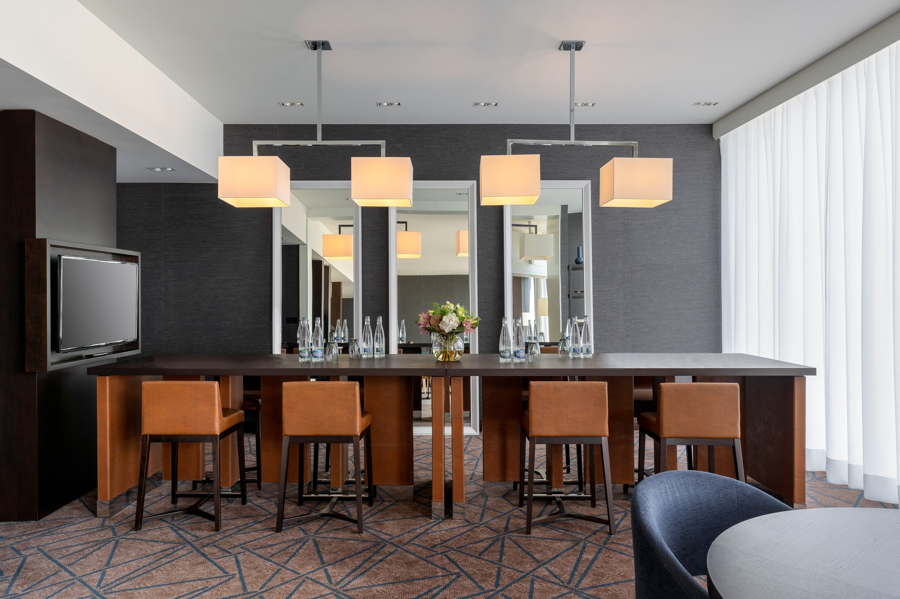 Crowne Plaza Geneva 60/82