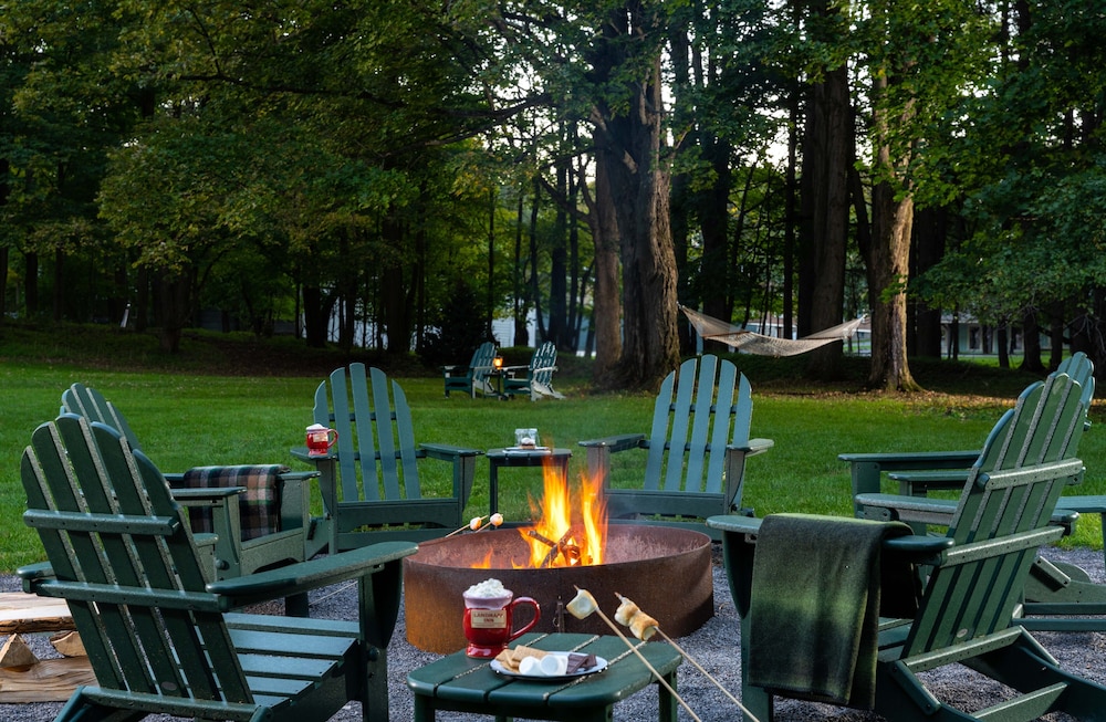 Landmark Inn 20/21
