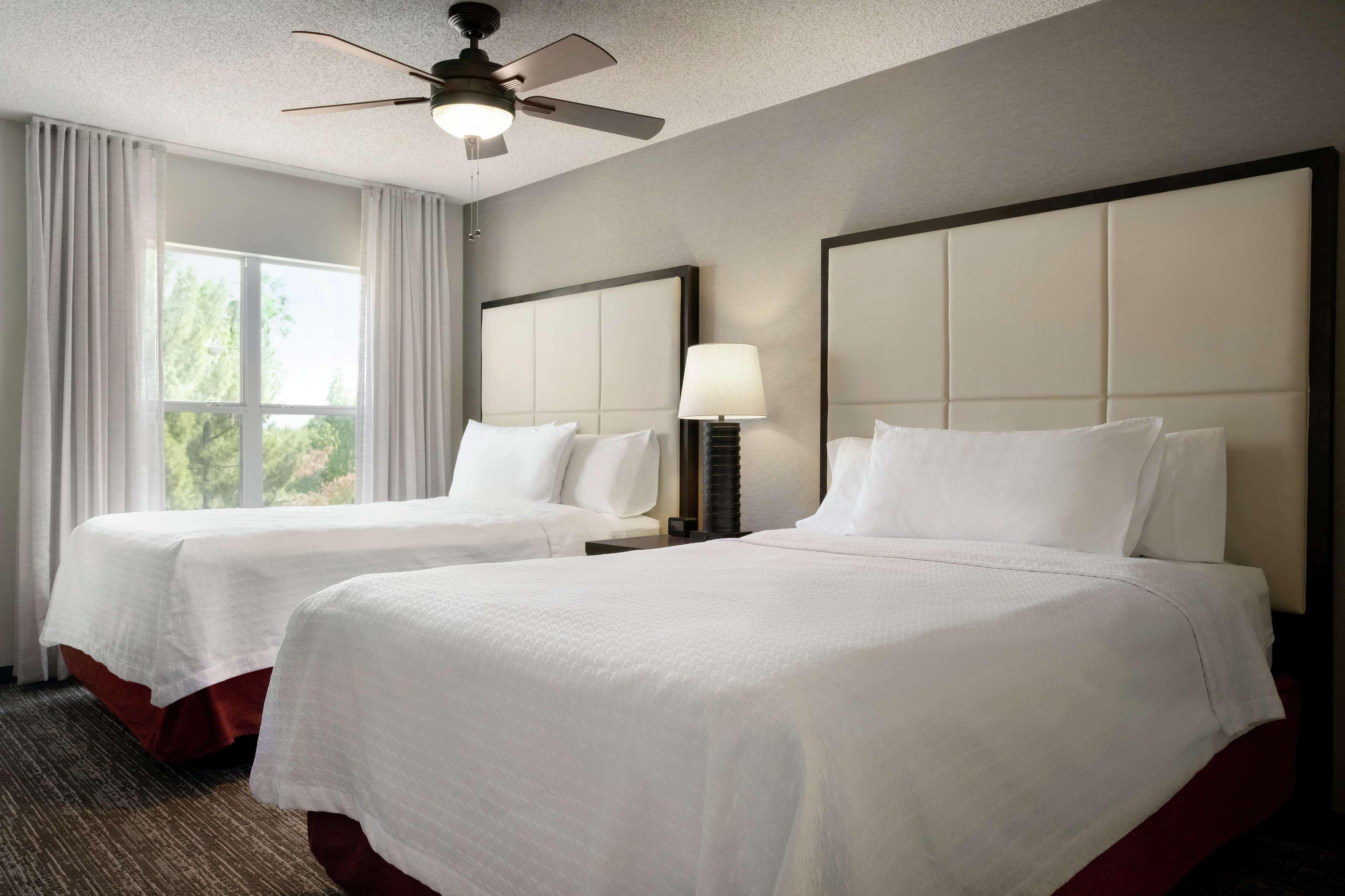 1 BEDROOM, SUITE, 2 QUEEN BEDS