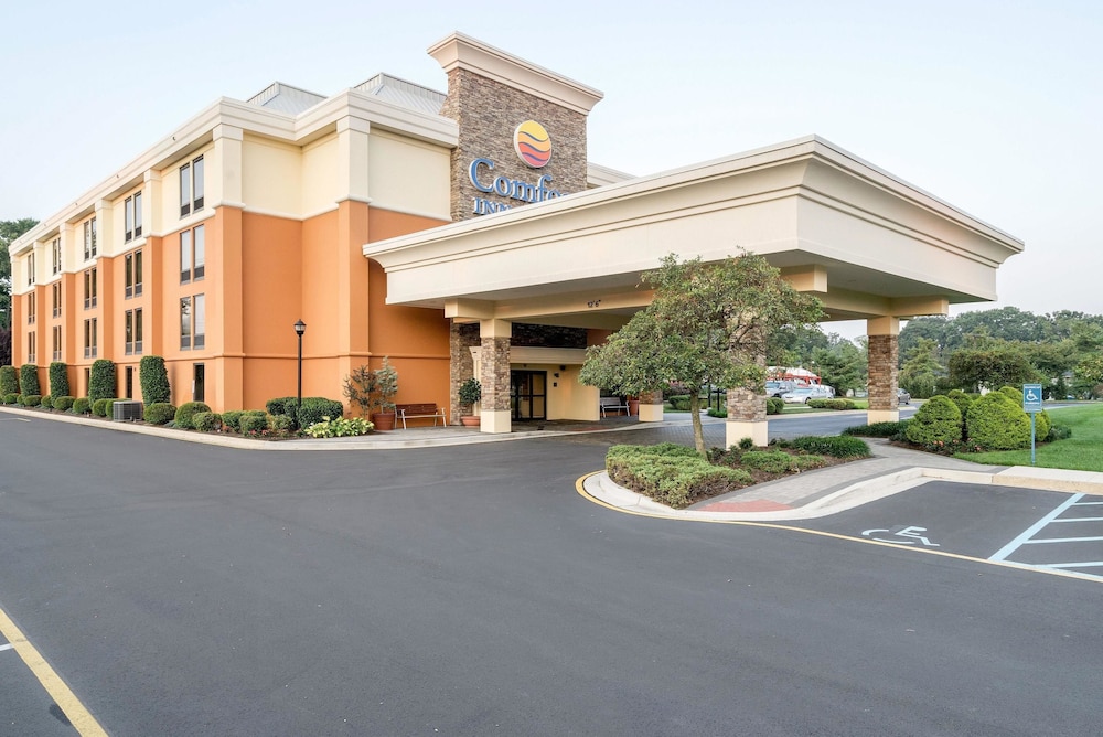 Comfort Inn Suites Newark Wilmington 6/65