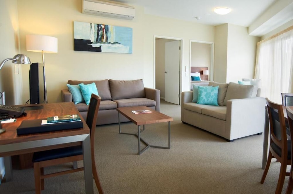 QUEST BENDIGO CENTRAL 19/28