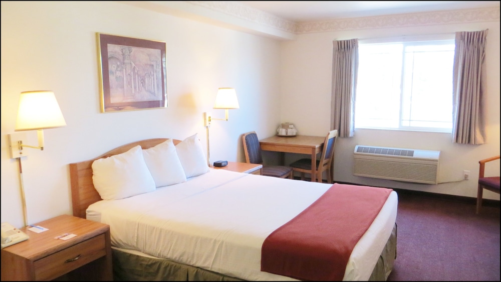 Peppermill Empress Inn 28/65