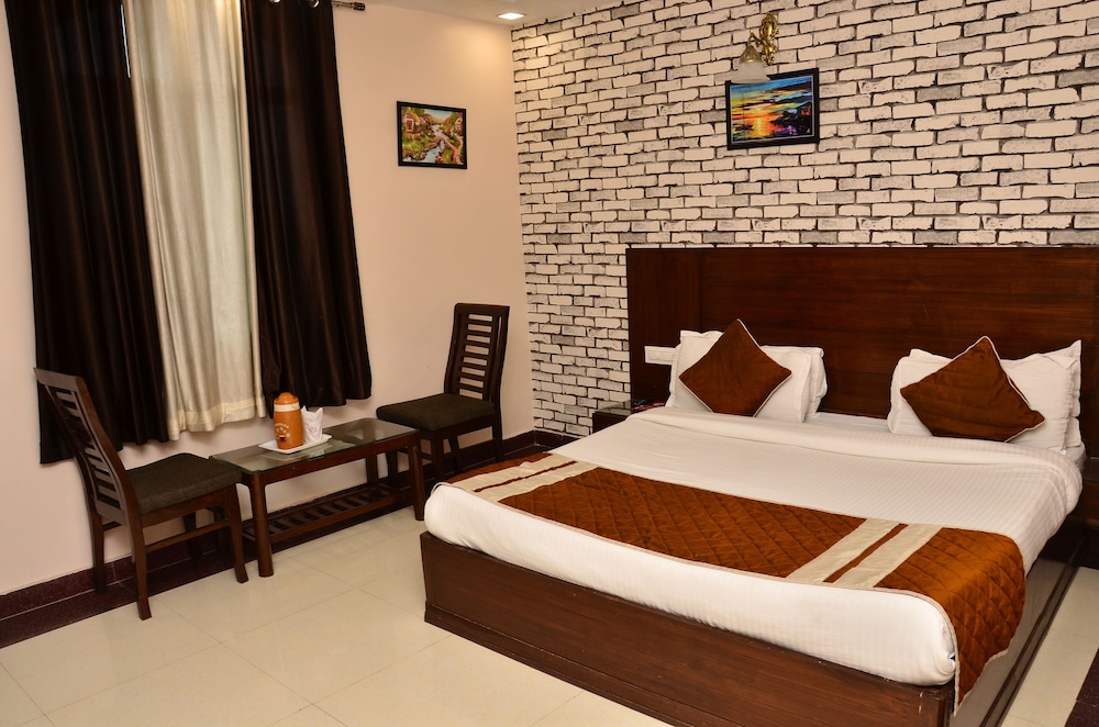 Hotel 49 19/36