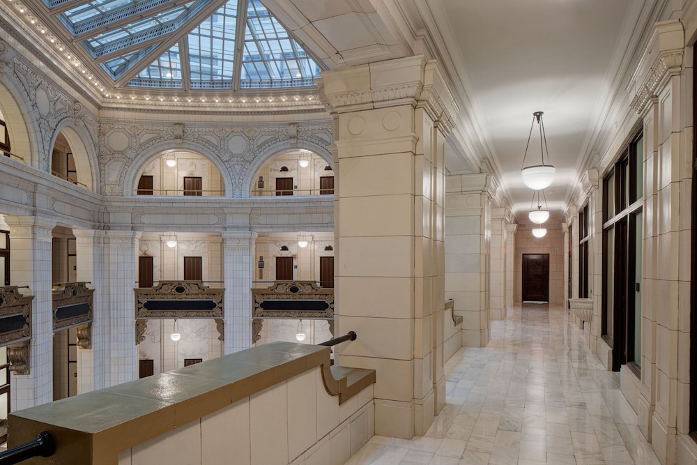 Hotel David Whitney, Autograph Collection 10/50