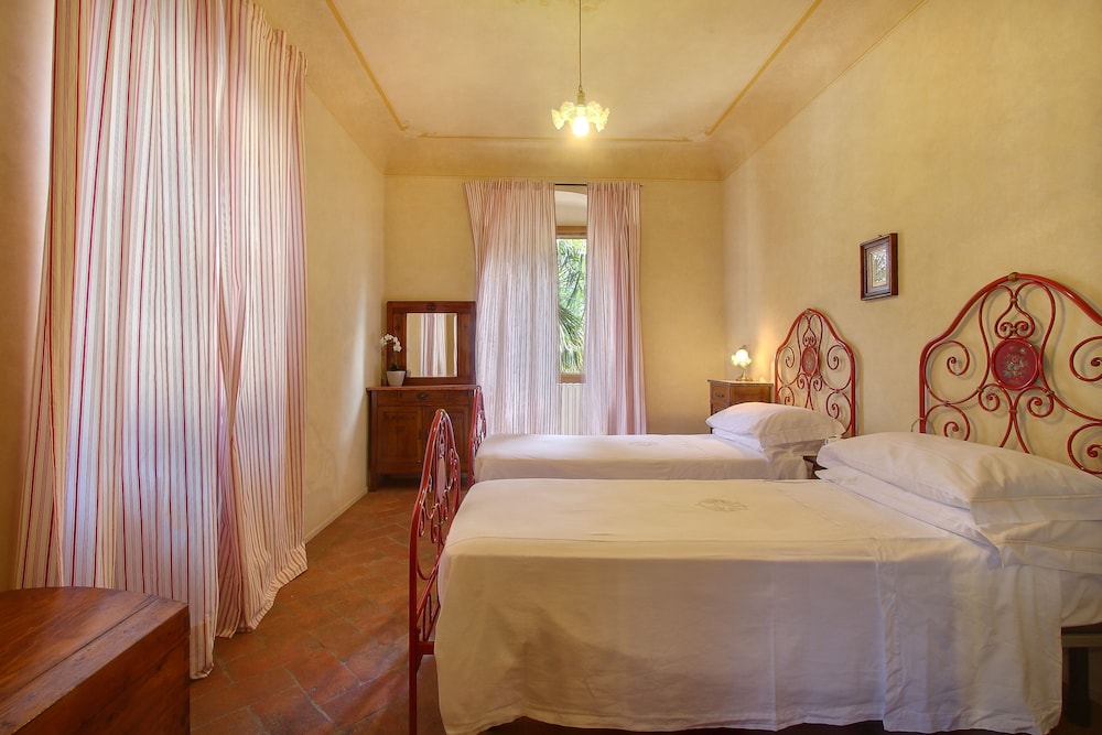 VILLA LA BORGHETTA RESORT 7/46