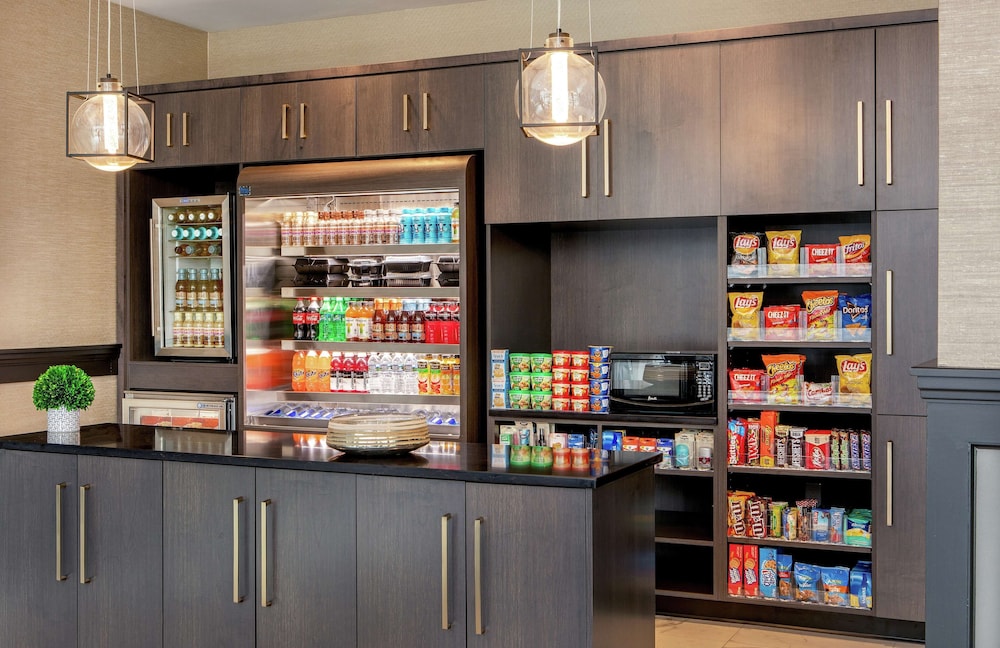 DoubleTree by Hilton Youngstown Downtown 32/46