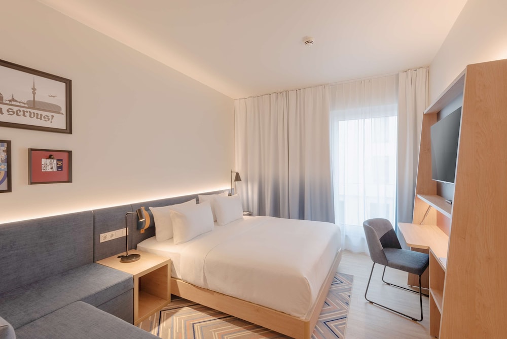 Room at Hampton by Hilton Munich North, MUNICH
