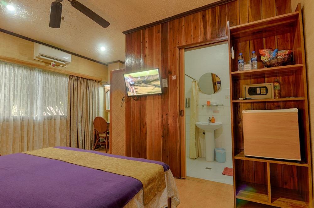 Hayahay Resort 9/57