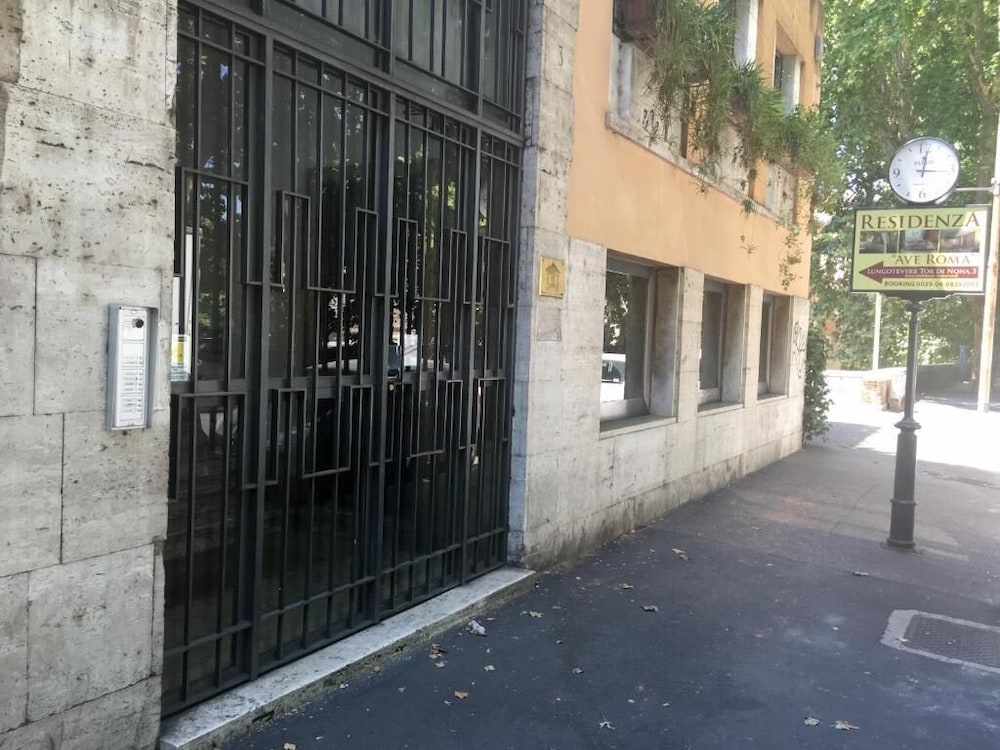 RESIDENZA AVE ROMA 2/41