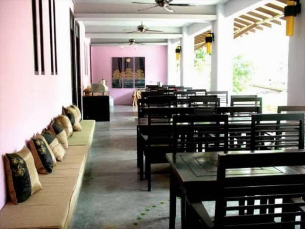 The Haleeva Aonang 34/43