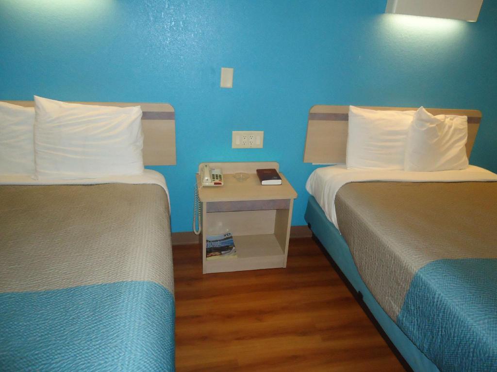 Motel6 Columbus, MS 20/25