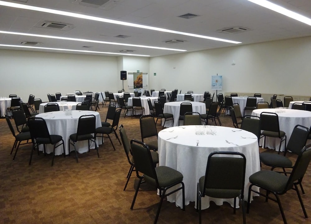 EXECUTIVE INN 41/50