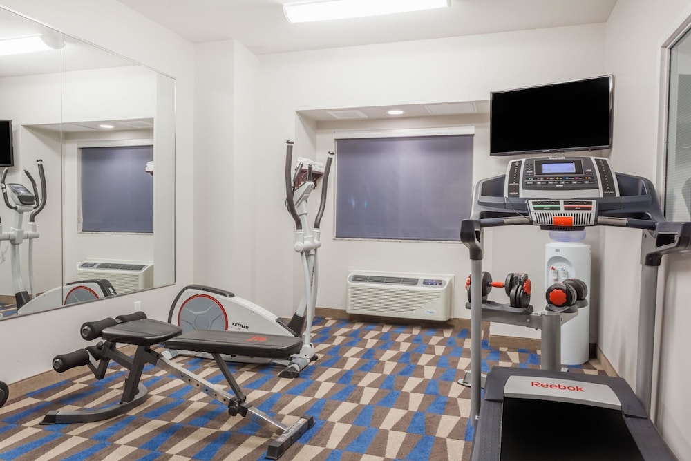 Microtel Inn & Suites By Wyndham Sault Ste. Marie 33/47