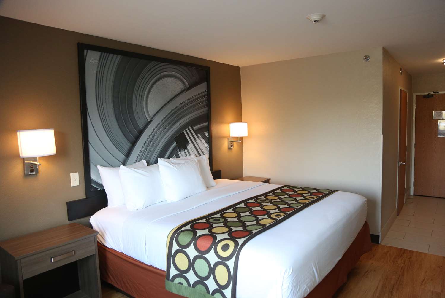 Super 8 by Wyndham Portsmouth 19/38