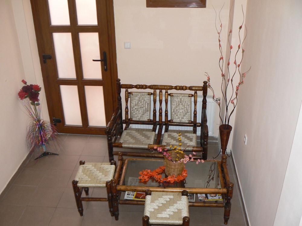 Hotel Varusha 32/43