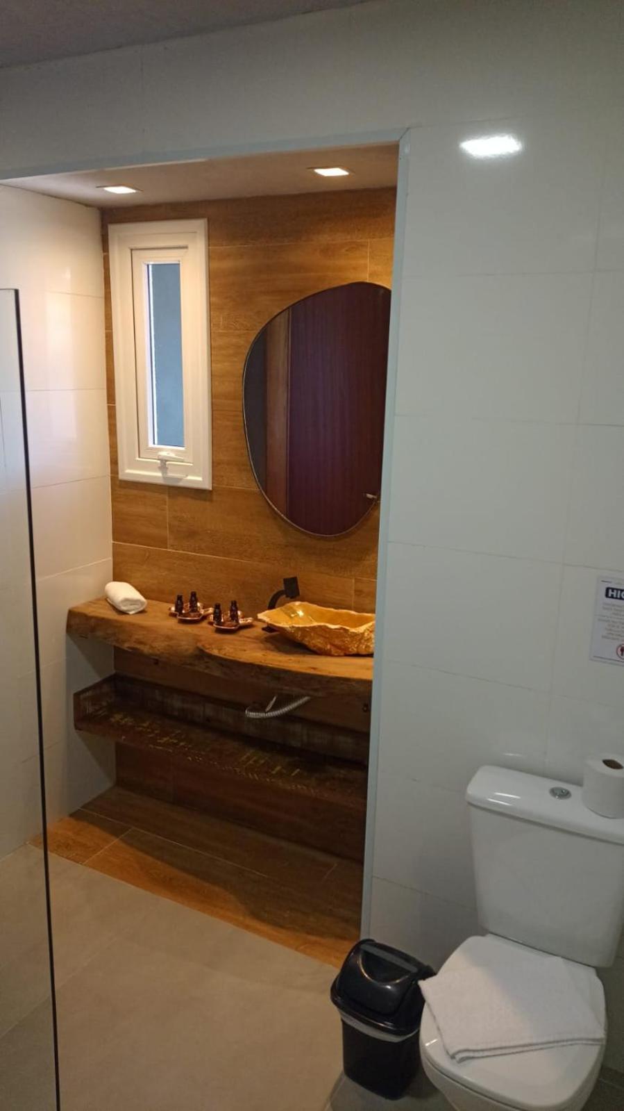 Caixa D Aco Exclusive Hotel 40/41