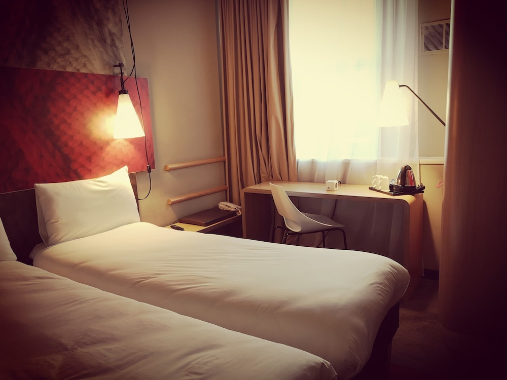 SWEET, TWIN BEDS