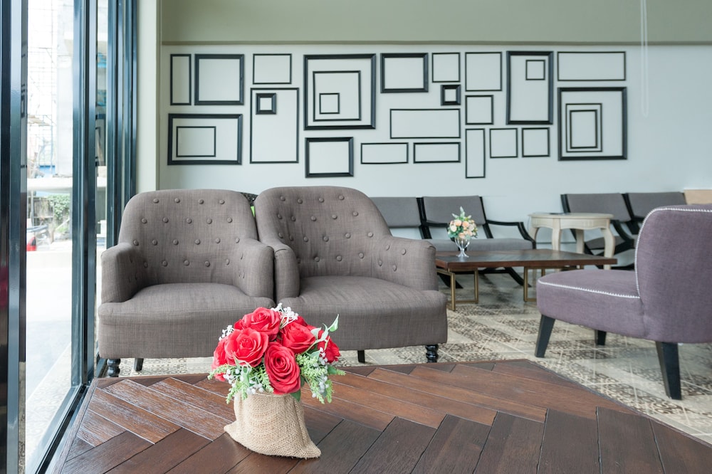 The Sixteenth Naiyang Beach Hotel 30/50