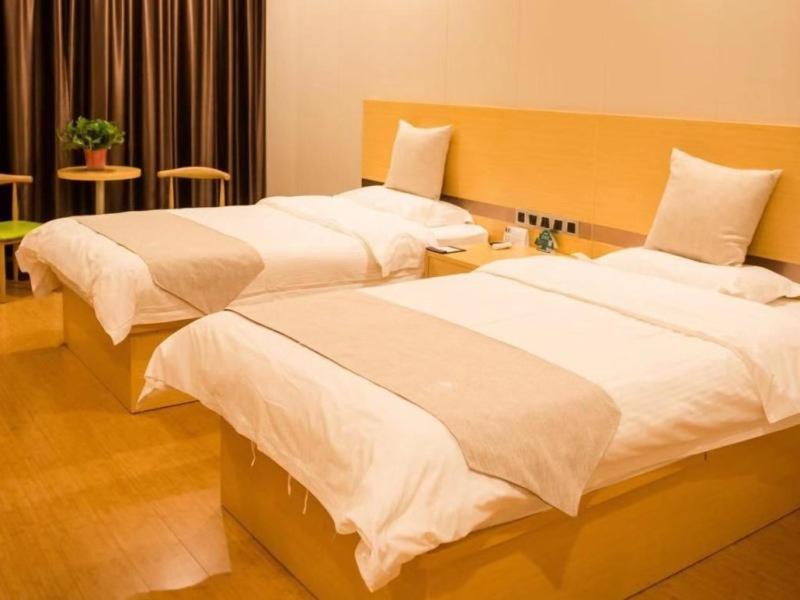 GreenTree Inn Qinhuangdao Lulong County North Gate Road 8/21