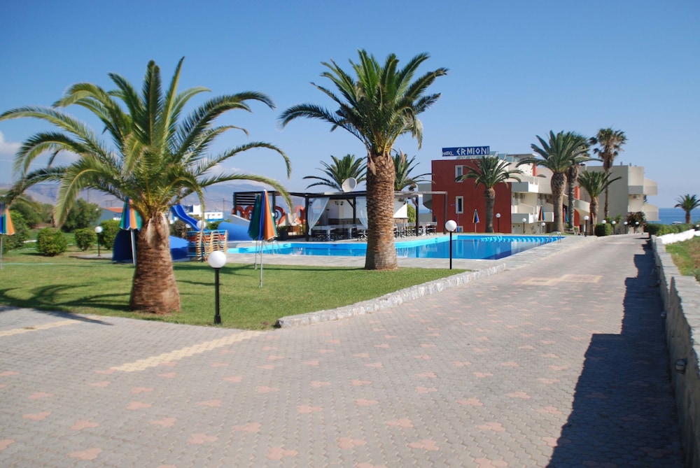 Ermioni Beach 24/48