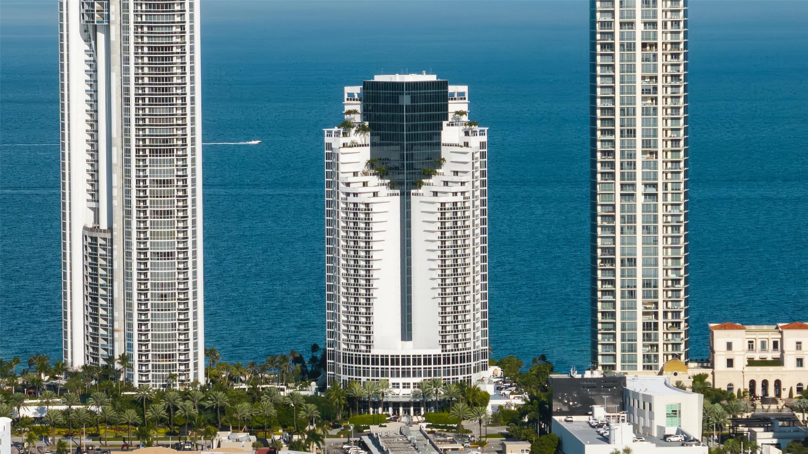 Trump International Beach Resort 5/116
