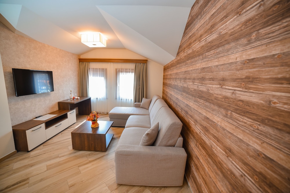 Central Inn Zlatibor 28/50