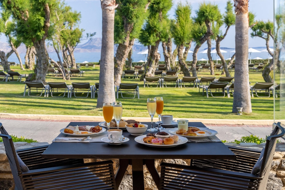 Neptune Luxury Resort 62/78