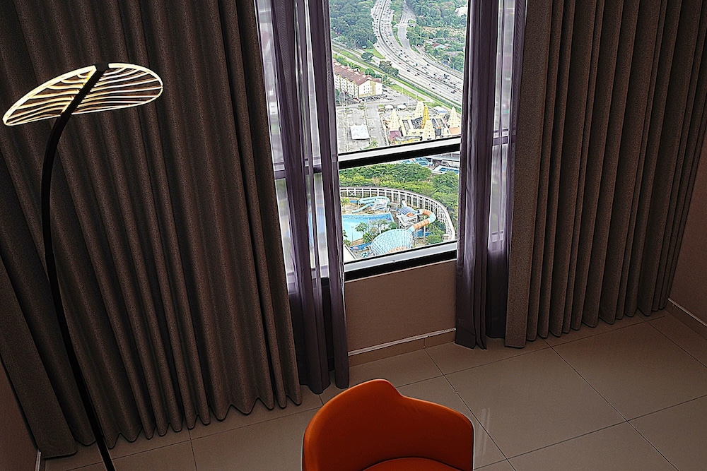 Wyndham Grand I-City 32/60