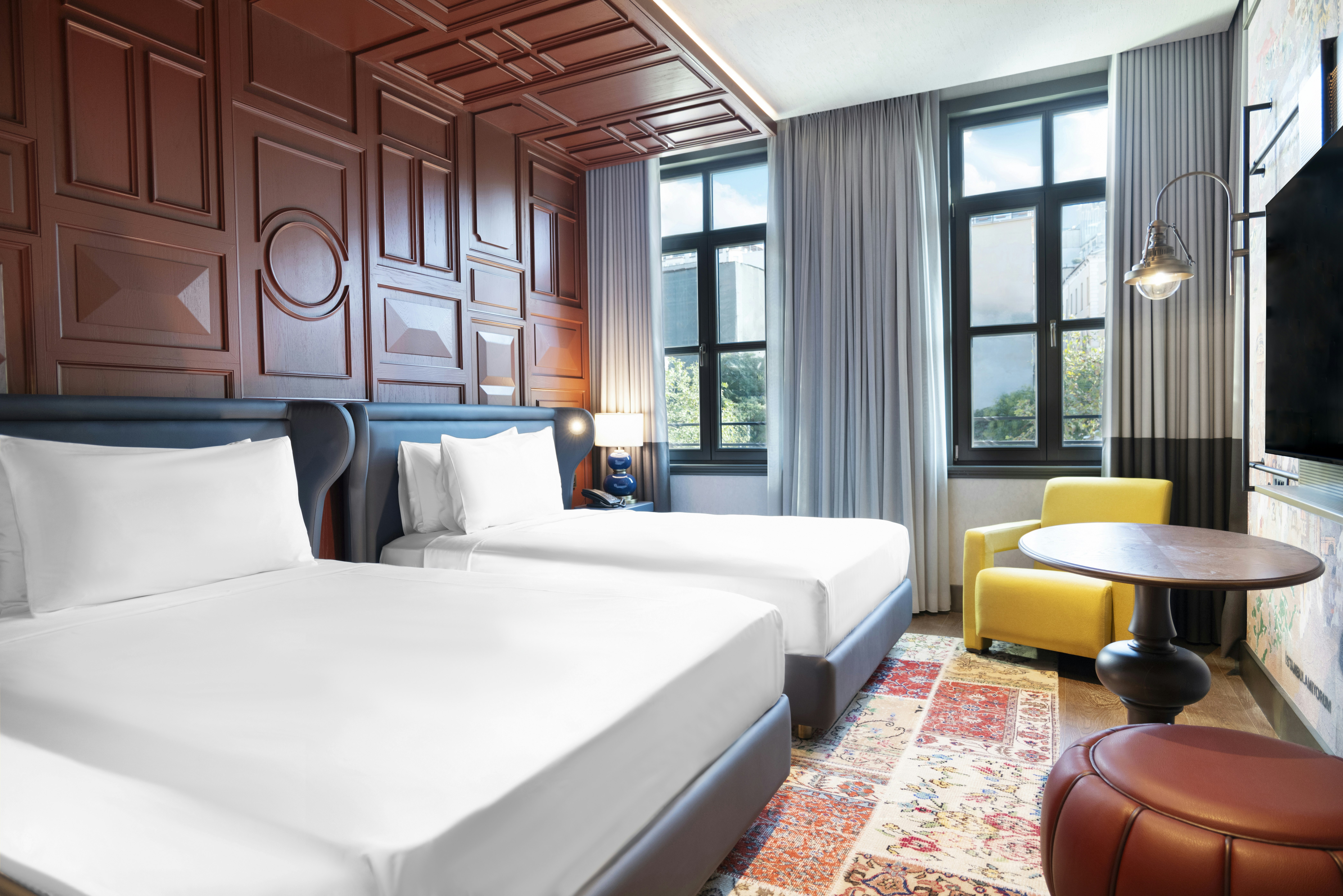 ROOM, 2 DOUBLE BEDS