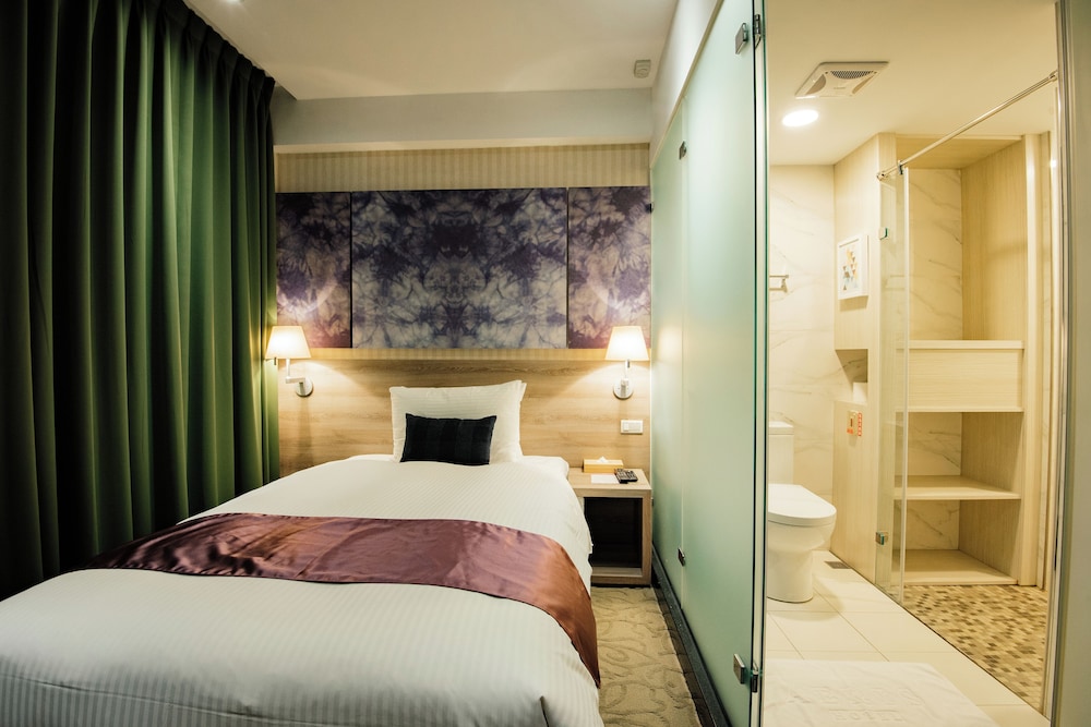 Aeris International Hotel 24/61
