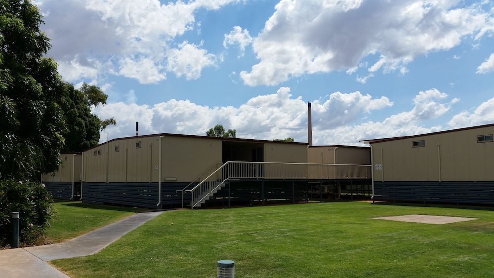 LEICHHARDT ACCOMMODATION 37/45