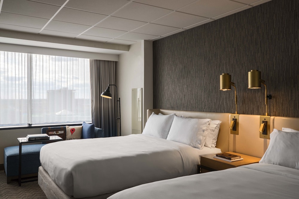 RENAISSANCE TOLEDO DOWNTOWN HOTEL 8/66