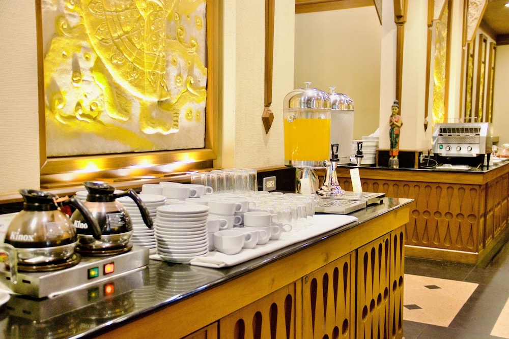Golden Beach Hotel Pattaya photo3